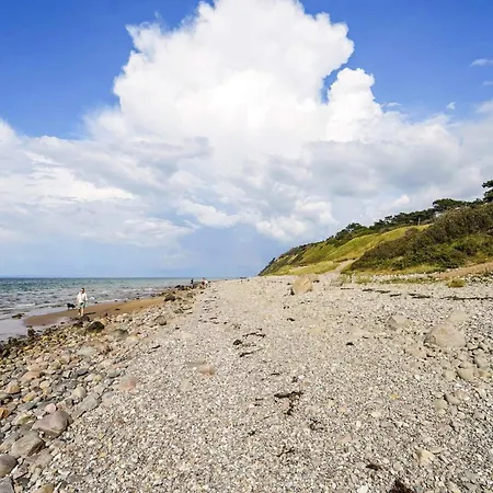 8 Person In Gilleleje-by Traum