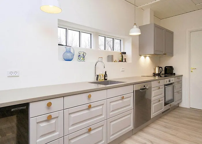 8 Person In Gilleleje-by Traum * Gilleleje